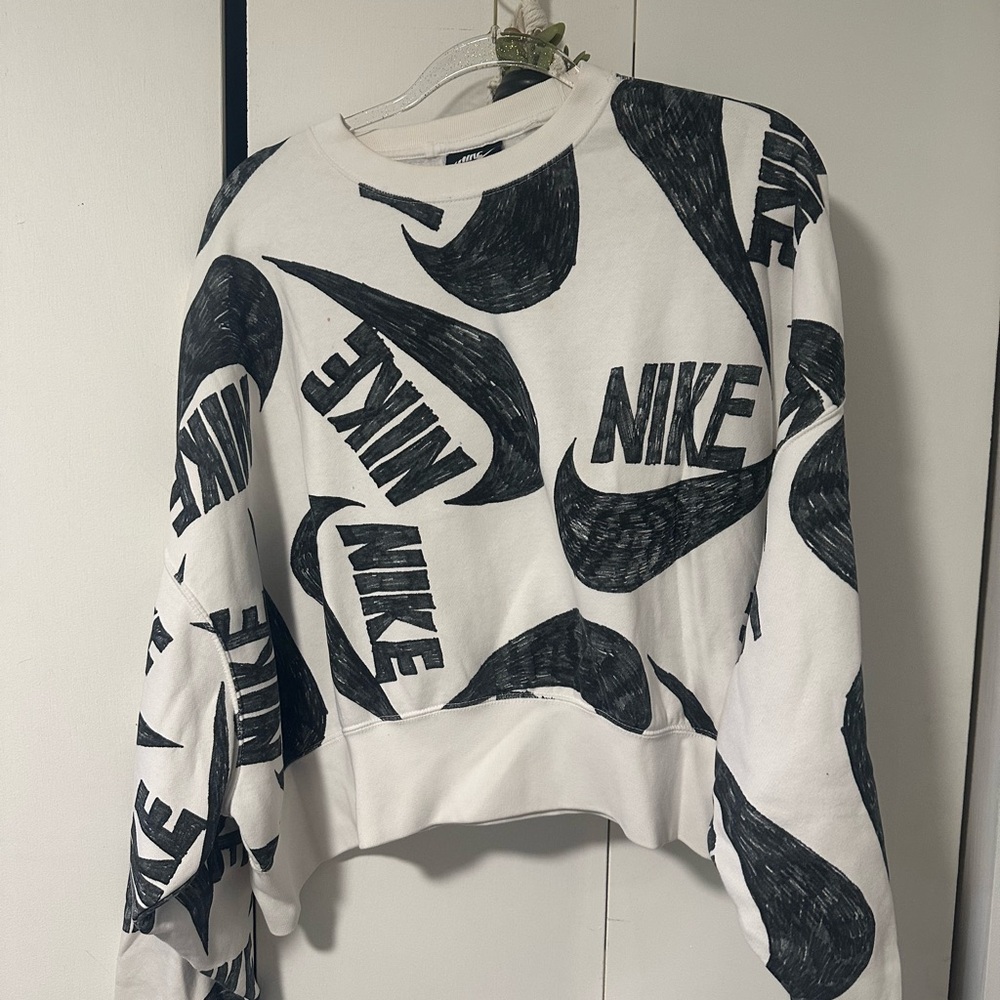 Nike Black and White Crop Hoodie